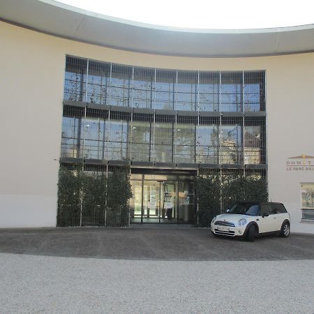 Domitys Le Parc Balsan Aparthotel Châteauroux Eksteriør bilde