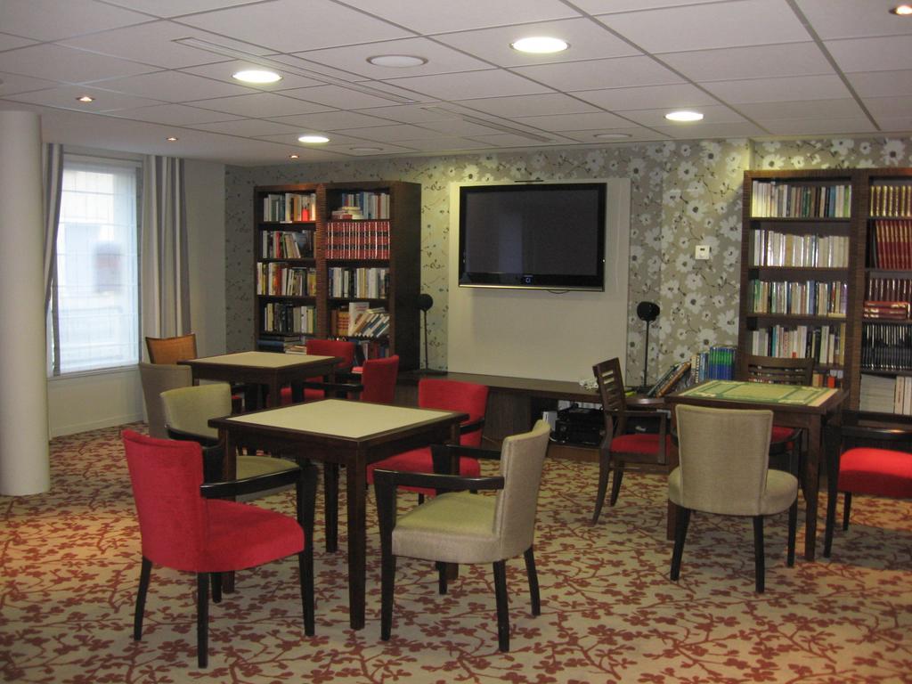 Domitys Le Parc Balsan Aparthotel Châteauroux Eksteriør bilde