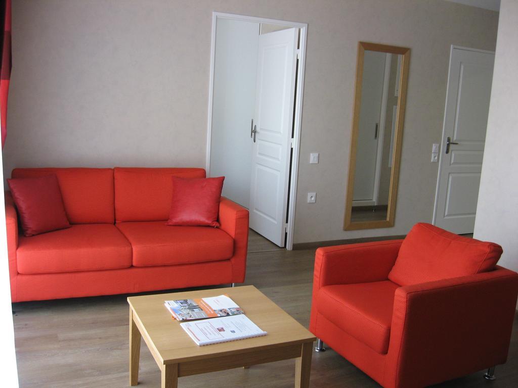 Domitys Le Parc Balsan Aparthotel Châteauroux Eksteriør bilde
