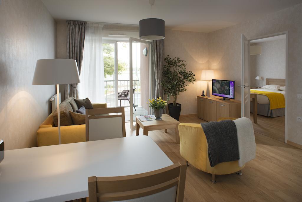 Domitys Le Parc Balsan Aparthotel Châteauroux Rom bilde